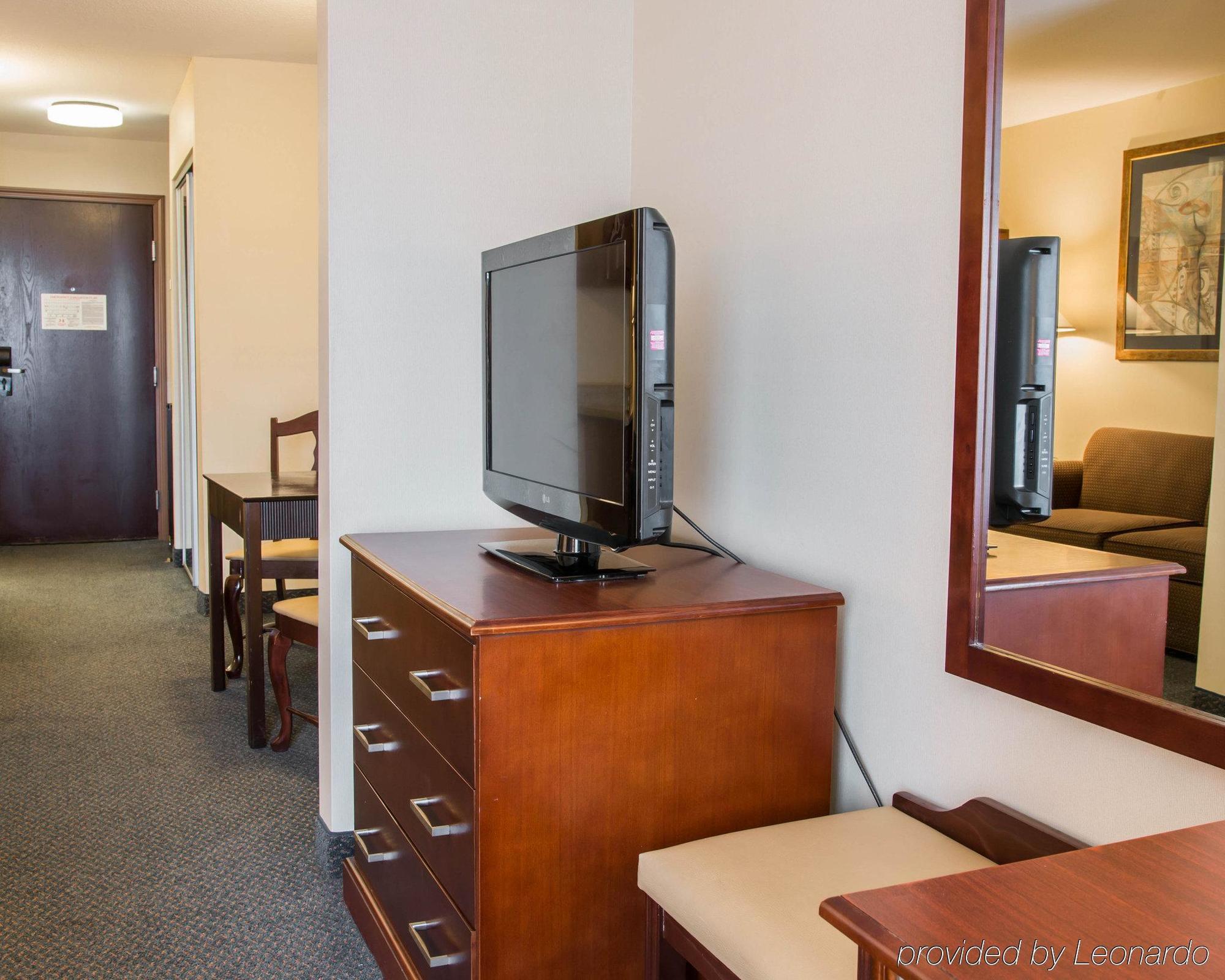 Comfort Suites Wixom Exterior foto